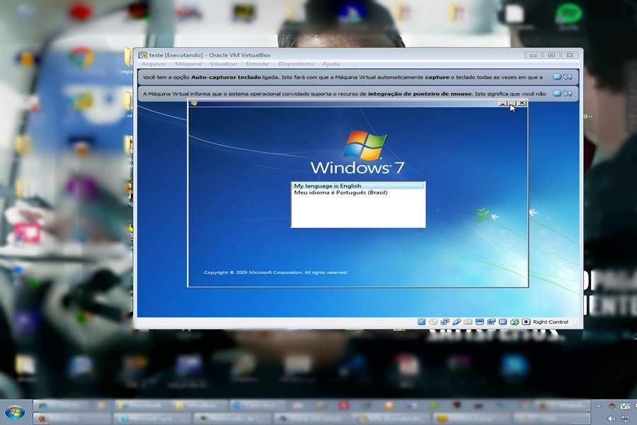 Exemplo do começo da instalação do Windows.